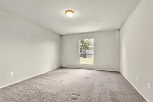 704 Mockingbird St, Navasota, TX 77868 - Photo 19