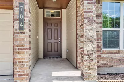 704 Mockingbird Street, Navasota, TX 77868 - Photo 3