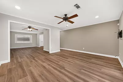 5921 Ariel Street, Houston, TX 77074 - Photo 11