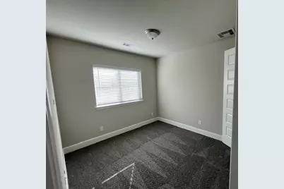 4703 Franklin Way, Rosharon, TX 77583 - Photo 11