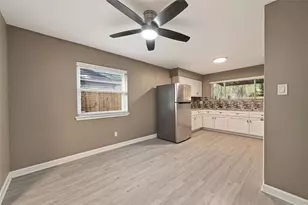 7338 Cornwall Bridge Ln, Houston, TX 77041 - Photo 11