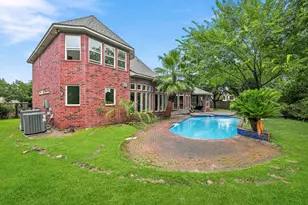 927 Peachwood Bend Dr, Houston, TX 77077 - Photo 29