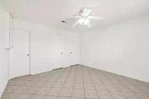 9208 Carousel Ln, Houston, TX 77080 - Photo 5