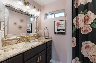 1534 Glourie Dr, Houston, TX 77055 - Photo 37