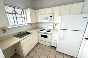 7901 Cambridge St, Houston, TX 77054 - Photo 3