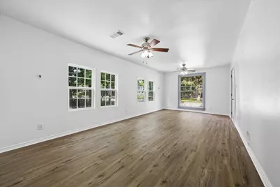 408 S 4th Street, La Porte, TX 77571 - Photo 3