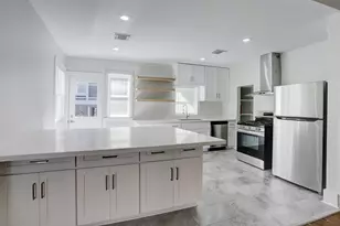 210 Marshall St, Houston, TX 77006 - Photo 5