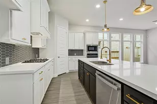 949 Cortez Creek Dr, Conroe, TX 77304 - Photo 11