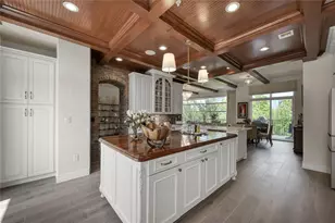 1 Waterway Ct, The Woodlands, TX 77380 - Photo 11