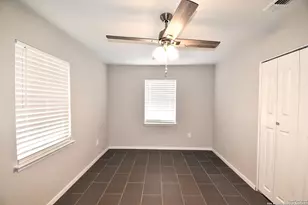4915 Fridell St, San Antonio, TX 78237 - Photo 11