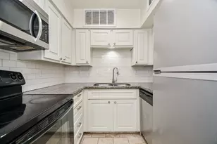 4040 San Felipe St, Houston, TX 77027 - Photo 9