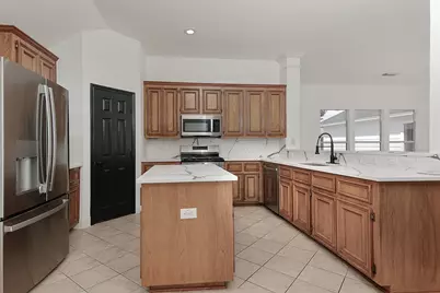 28511 Kevington Court, Spring, TX 77386 - Photo 9