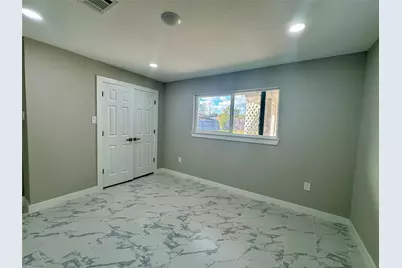 706 Scenic Drive, Baytown, TX 77521 - Photo 9