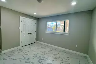 706 Scenic Dr, Baytown, TX 77521 - Photo 9