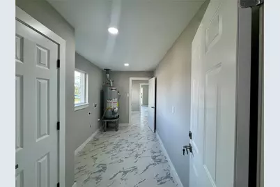 706 Scenic Drive, Baytown, TX 77521 - Photo 17