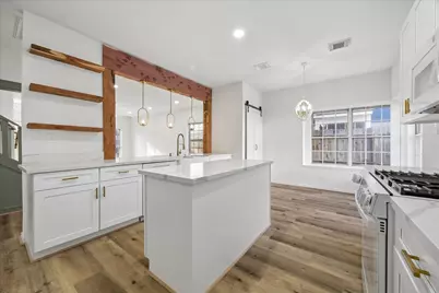 2001 Tipperary Drive, Deer Park, TX 77536 - Photo 5