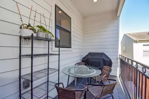 918 W 25th St, Houston, TX 77008 - Photo 21