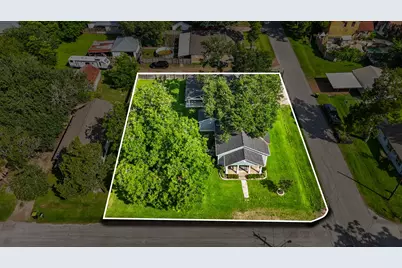3302 North Avenue, Needville, TX 77461 - Photo 1