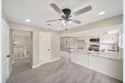 5418 Rock Springs Drive, La Porte, TX 77571 - Photo 11