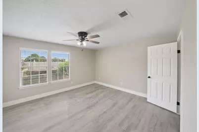 5418 Rock Springs Drive, La Porte, TX 77571 - Photo 19