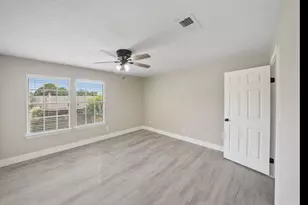 5418 Rock Springs Dr, La Porte, TX 77571 - Photo 19