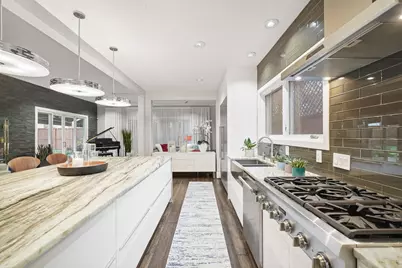 14855 Perthshire Road, Houston, TX 77079 - Photo 11