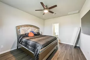 4907 Luke Mathew Dr, Rosharon, TX 77583 - Photo 19