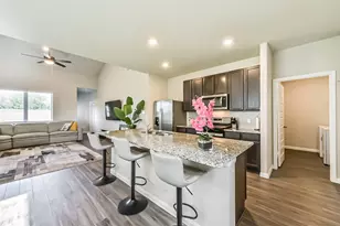 4907 Luke Mathew Dr, Rosharon, TX 77583 - Photo 11