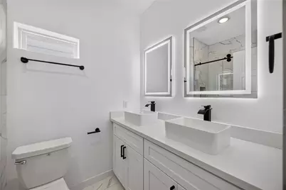 8210 Sterlingshire Street #A/B, Houston, TX 77078 - Photo 15