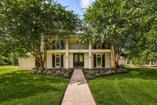 215 Caleta Cir, Richmond, TX 77406 - Photo 1