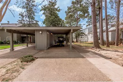 208 Waters, Huntsville, TX 77340 - Photo 45