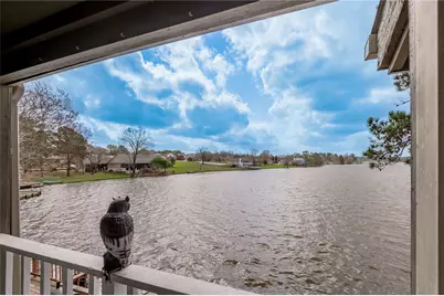 208 Waters, Huntsville, TX 77340 - Photo 33