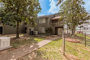 208 Waters, Huntsville, TX 77340 - Photo 43