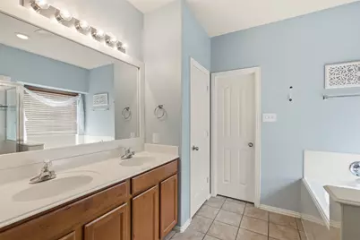 14127 Austin Hollow Court, Houston, TX 77044 - Photo 21