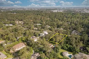 201 Millbrook St, Houston, TX 77024 - Photo 1