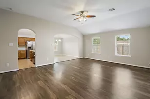 17123 Broken Back Dr, Crosby, TX 77532 - Photo 3