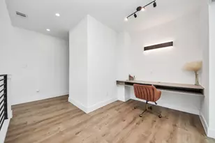 2211 Staples St, Houston, TX 77026 - Photo 15