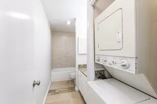 10047 Westpark Dr, Houston, TX 77042 - Photo 19
