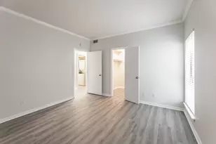 10047 Westpark Dr, Houston, TX 77042 - Photo 17