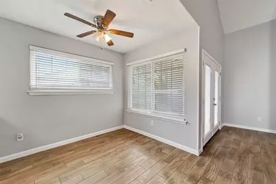 10738 Highland Woods Drive, Sugar Land, TX 77498 - Photo 15