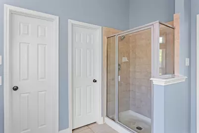 430 Overlook Drive, Friendswood, TX 77546 - Photo 17