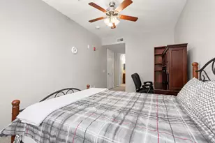 7575 Kirby Dr, Houston, TX 77030 - Photo 33