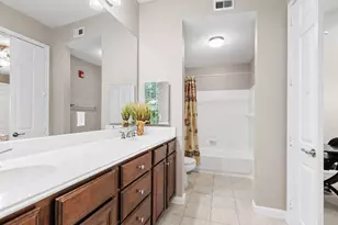 7575 Kirby Dr, Houston, TX 77030 - Photo 27