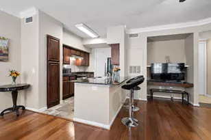 7575 Kirby Dr, Houston, TX 77030 - Photo 17
