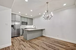 11711 Memorial Dr, Houston, TX 77024 - Photo 9