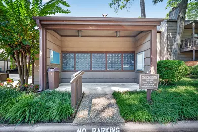 11711 Memorial Drive #649, Houston, TX 77024 - Photo 29