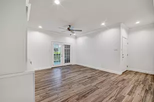 11711 Memorial Dr, Houston, TX 77024 - Photo 3