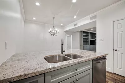 11711 Memorial Drive #649, Houston, TX 77024 - Photo 11