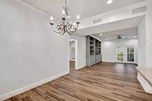 11711 Memorial Dr, Houston, TX 77024 - Photo 15