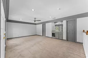 8122 Meadow Crest St, Houston, TX 77071 - Photo 23